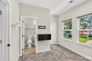 324 Yorkshire Dr, Charlotte, NC 28217 - Photo 26
