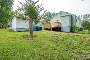 1476 Hickory Ave, Albemarle, NC 28001 - Photo 24