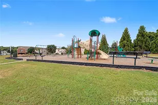 329 Farm Springs Dr, Mount Holly, NC 28120 - Photo 28