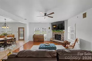 329 Farm Springs Dr, Mount Holly, NC 28120 - Photo 12