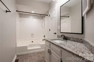 2744 Von Thuringer Ct, Charlotte, NC 28210 - Photo 18