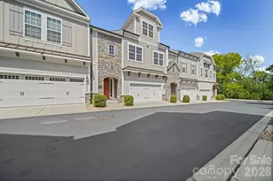 10112 Claire Vista Dr, Charlotte, NC 28277 - Photo 2