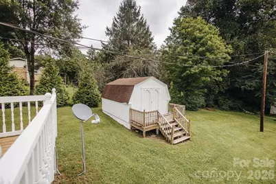 1559 Zion Hill Road, Marion, NC 28752 - Photo 6