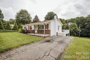1559 Zion Hill Rd, Marion, NC 28752 - Photo 2