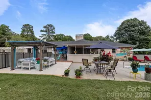 7701 Shady Ln, Charlotte, NC 28215 - Photo 32