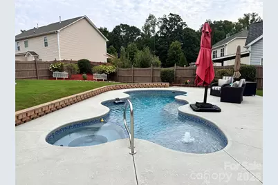 6511 Fieldstone Manor Drive, Matthews, NC 28105 - Photo 2