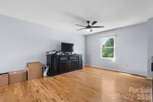 804 Southside Ct, Lenoir, NC 28645 - Photo 2