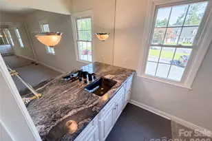 8042 Regent Park Ln, Charlotte, NC 28210 - Photo 18