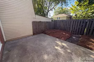 8042 Regent Park Ln, Charlotte, NC 28210 - Photo 24