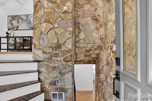 2532 Sam Newell Rd, Matthews, NC 28105 - Photo 4