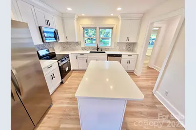 264 3rd Avenue SW, Taylorsville, NC 28681 - Photo 12