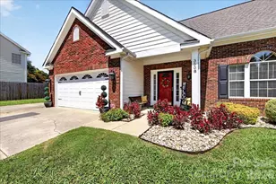 3508 Mallard Cove Ct, Charlotte, NC 28269 - Photo 2