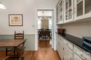 17 Lynwood Rd, Asheville, NC 28804 - Photo 16