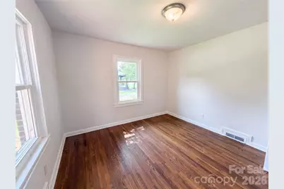 1006 Peachtree Road, Charlotte, NC 28216 - Photo 10