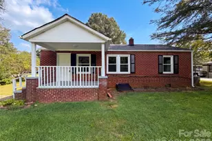 1006 Peachtree Rd, Charlotte, NC 28216 - Photo 1