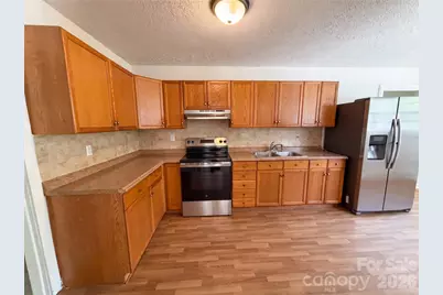 1006 Peachtree Road, Charlotte, NC 28216 - Photo 8