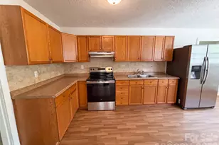 1006 Peachtree Rd, Charlotte, NC 28216 - Photo 8