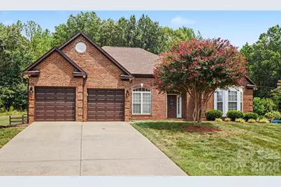 1523 Sweetgum Lane, Matthews, NC 28105 - Photo 2