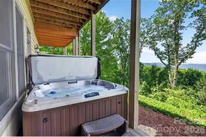 851 Sunlight Ridge Drive, Hendersonville, NC 28792 - Photo 36