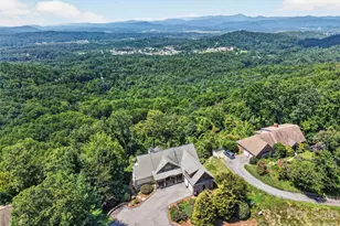 851 Sunlight Ridge Dr, Hendersonville, NC 28792 - Photo 10