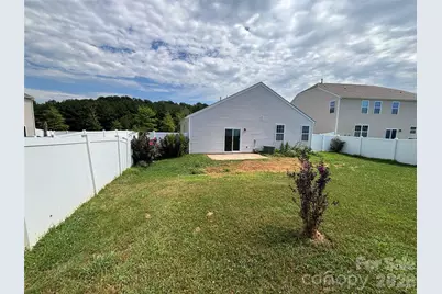 6816 Pennyroyal Way, Charlotte, NC 28216 - Photo 32