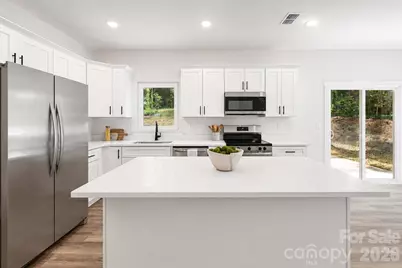 4147 2nd Street NE, Hickory, NC 28601 - Photo 6