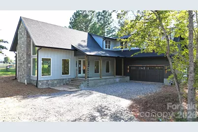 2303 Paddock Circle, Morganton, NC 28655 - Photo 4