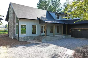 2303 Paddock Cir, Morganton, NC 28655 - Photo 2
