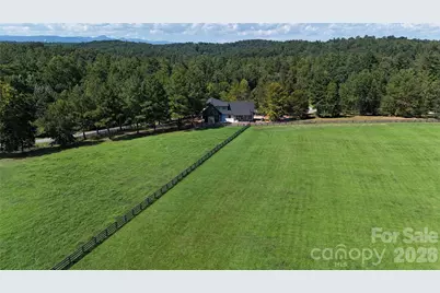 2303 Paddock Circle, Morganton, NC 28655 - Photo 8