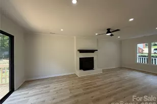 7241 McTeal Pl, Charlotte, NC 28262 - Photo 4