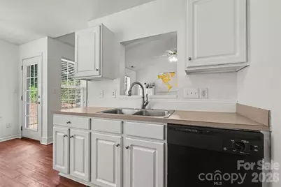 4437 Craven Hill Drive, Charlotte, NC 28216 - Photo 12