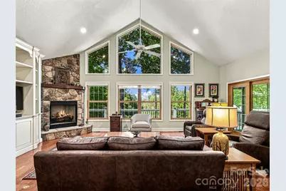 38 Mountain Crest Drive, Hendersonville, NC 28739 - Photo 18