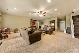 38 Mountain Crest Dr, Hendersonville, NC 28739 - Photo 44