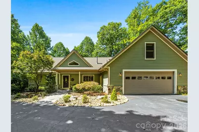 38 Mountain Crest Drive, Hendersonville, NC 28739 - Photo 4