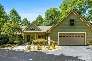 38 Mountain Crest Dr, Hendersonville, NC 28739 - Photo 4