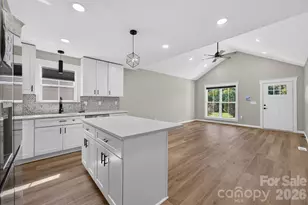 2416 4th Ave NW, Hickory, NC 28601 - Photo 8