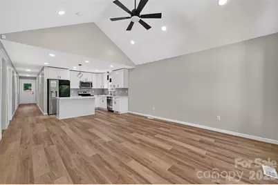 2416 4th Avenue NW, Hickory, NC 28601 - Photo 6