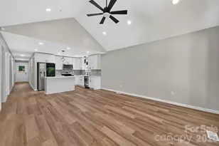 2416 4th Ave NW, Hickory, NC 28601 - Photo 6