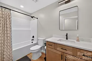 2416 4th Ave NW, Hickory, NC 28601 - Photo 12