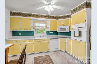 88 Lake Rugby Drive, Hendersonville, NC 28791 - Photo 10