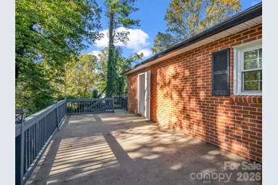 88 Lake Rugby Drive, Hendersonville, NC 28791 - Photo 20