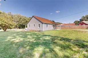 2106 Statesville Hwy, Mooresville, NC 28115 - Photo 22