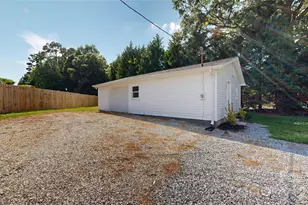 2106 Statesville Hwy, Mooresville, NC 28115 - Photo 24