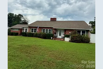 401 S Mulberry Street, Cherryville, NC 28021 - Photo 2