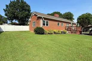 401 S Mulberry St, Cherryville, NC 28021 - Photo 4