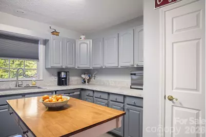 647 High Quarry Road, Hendersonville, NC 28791 - Photo 18