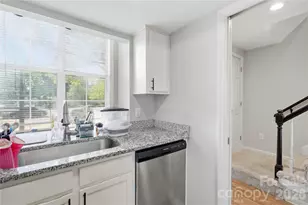 5227 Amity Springs Dr, Charlotte, NC 28212 - Photo 4