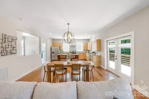 27 Hubbard Ave, Asheville, NC 28806 - Photo 12