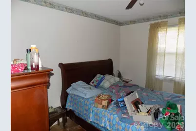 340 S Vine Street, Gastonia, NC 28052 - Photo 8