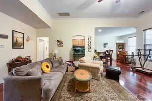 2702 Piersland Drive, Matthews, NC 28104 - Photo 8